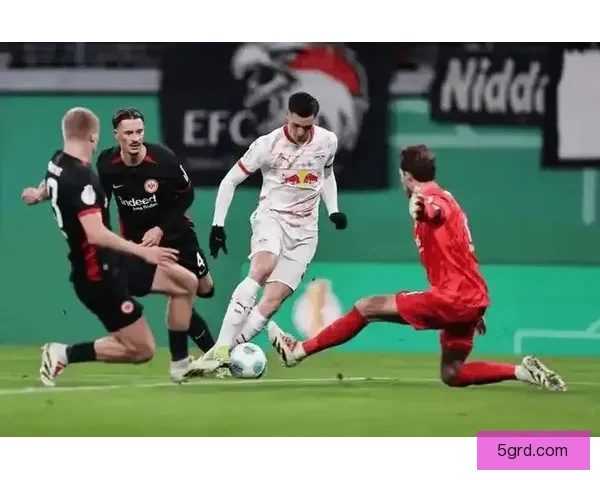 利兹联状态火热近10轮仅负一场 迎战阿森纳冲击强队纪录